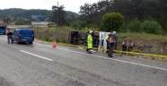 Turist minibüsü devrildi! 2’si ağır 17 yaralı
