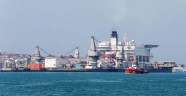 TürkAkım’da boru döşeyecek gemi İstanbul’dan geçti