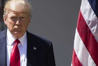 Trump ABD elçiliğini Kudüs’e taşıma kararını askıya aldı