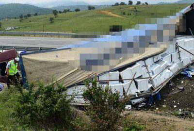 Bursa’da feci kaza… Çamaşır makineleri hurdaya döndü