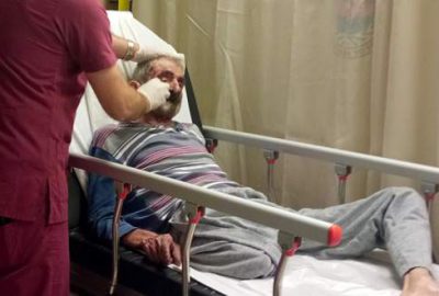 Oksijen maskesi ile sigara içmeye çalışırken…