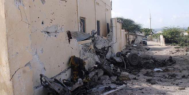 Somali’de askeri üsse saldırı