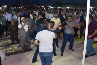 İftar yemeğinde husumetli aileler birbirine girdi