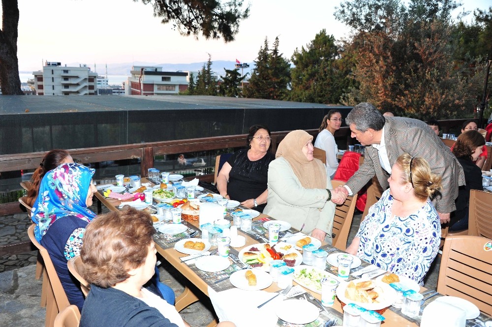 Balçova’da önce iftar, sonra Ramazan eğlencesi