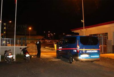Geri gönderme merkezinden firar eden 15 kaçak yakalandı