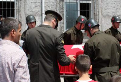 Uzman Çavuş gözyaşları arasında toprağa verildi