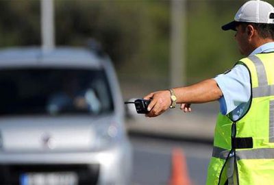 Ülke genelindeki emniyet kemeri denetimlerinde ceza yağdı