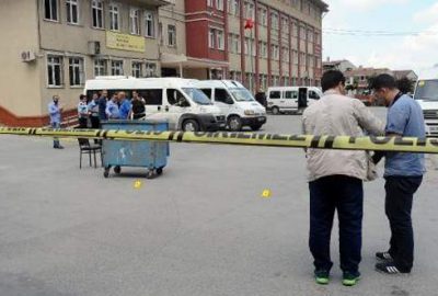 Okul bahçesinde çatışma: 6 yaralı