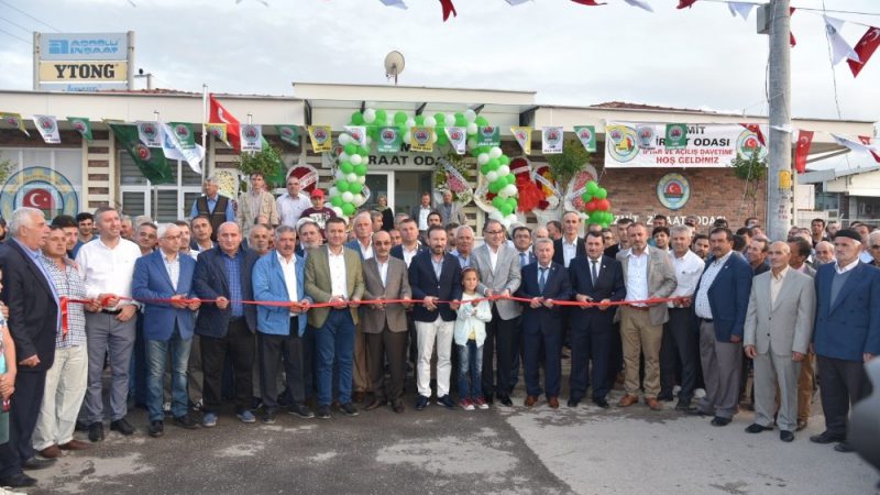 İzmit Belediyesi tarafından Ziraat Odası için yaptırılan hizmet binası düzenlenen