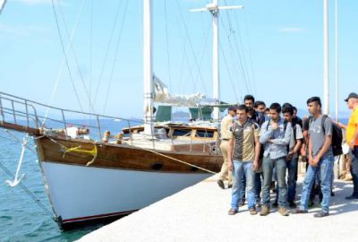 Bodrum’da yelkenli teknede 76 kaçak yakalandı