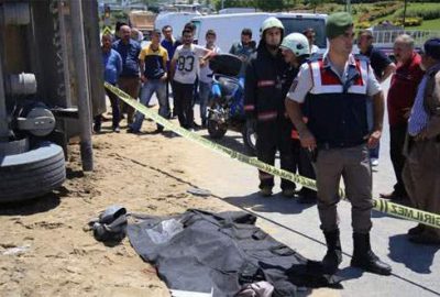 Hafriyat kamyonun çarptığı genç kız hayatını kaybetti