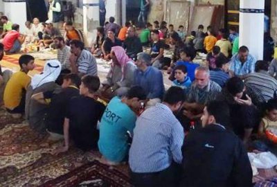 Savaşın gölgesinde iftar
