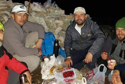 Bursalı dağcılar iftar için zirve yaptı