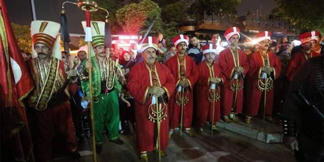 Gürsu mehteranı Eyüp Sultan’da sahne aldı