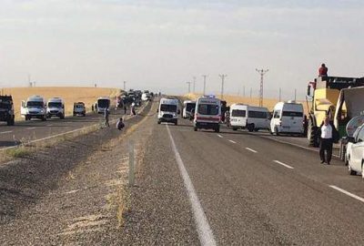 Polisleri taşıyan midibüsle yolcu minibüsü çarpıştı: 2 ölü, 18 yaralı