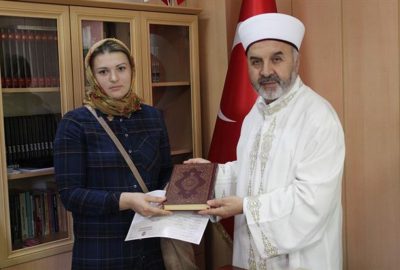 Moldovalı gelin Ramazan’ın maneviyatından etkilenerek Müslüman oldu