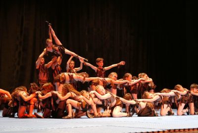 Yerelden evrensele dans büyüledi