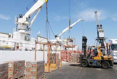 Katar’a gemiyle ilk gıda sevkiyatı başladı