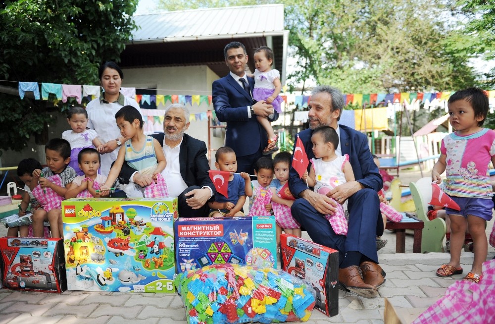 TİKA’dan Kırgızistan’da iftar ve yardım programları