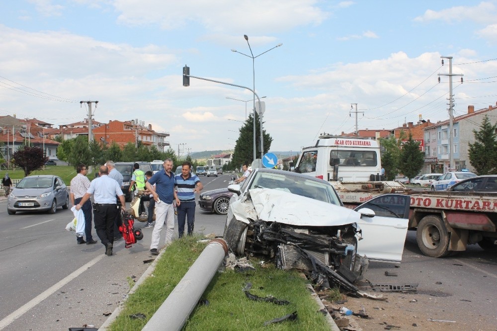 Tavşanlı’da trafik kazası: 6 yaralı