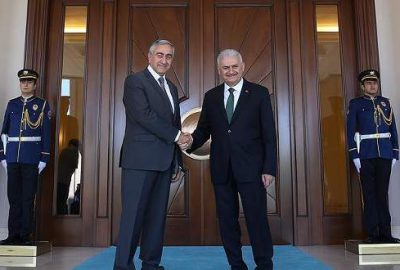 Başbakan Yıldırım, Akıncı ile bir araya geldi