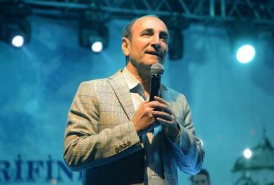 Edebali vatandaşla bir araya geldi