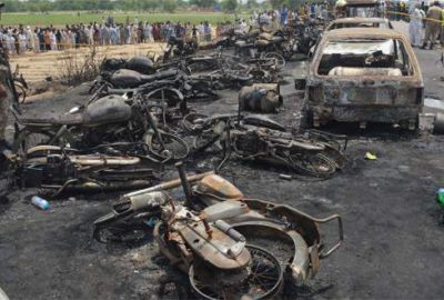 Pakistan’da facia: 148 ölü