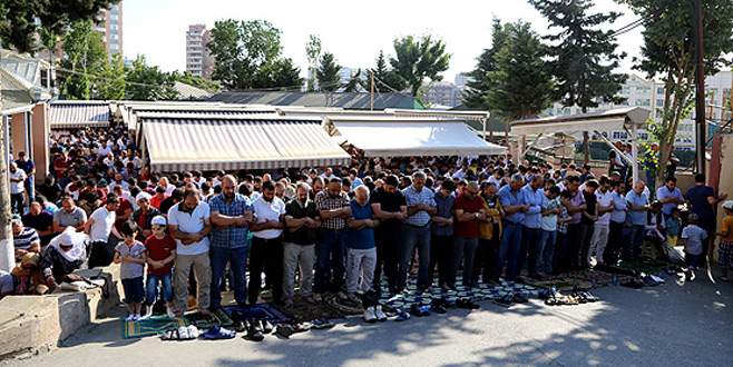 Ramazan Bayramı’na bir gün geç girdiler