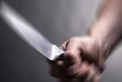 Camide bıçaklı dehşet!