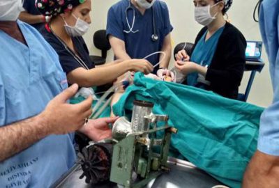 Elini kıyma makinesine kaptırdı