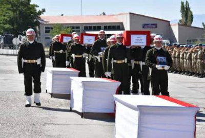 Şırnak’ta şehit olan 3 asker için tören