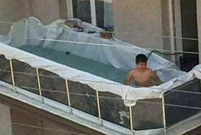 Balkonunu havuz yaptı