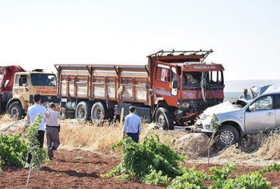 Askeri araçla kamyon çarpıştı: 1 şehit, 6 yaralı