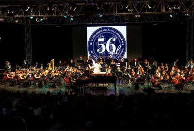 Festival coşkusu Anjelika Akbar ile başladı