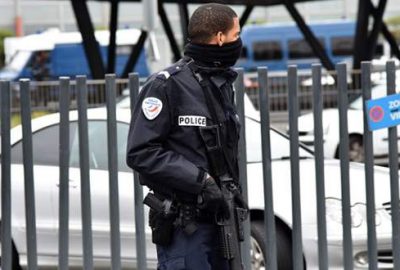 Cami önünde saldırı girişimi