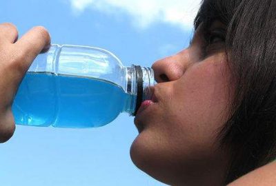 Spor tesisleri ve okullarda enerji içeceği satılmayacak