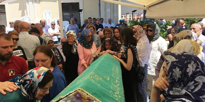 Balkondan düşen Mısra, son yolculuğuna uğurlandı