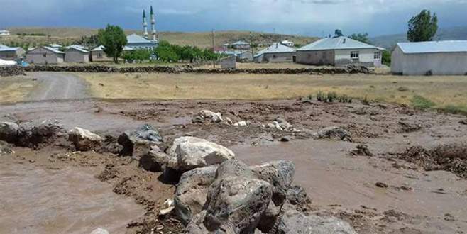 Van’da sel felaketi