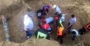 Toprak altında kalan işçinin mucize kurtuluşu!