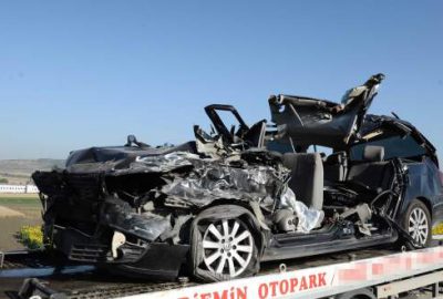 Bursa’da feci kaza: 2 ölü 4 yaralı