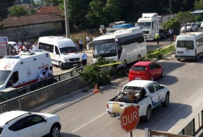 Bursa’da servis aracı yayaya çarptı: 1 ölü