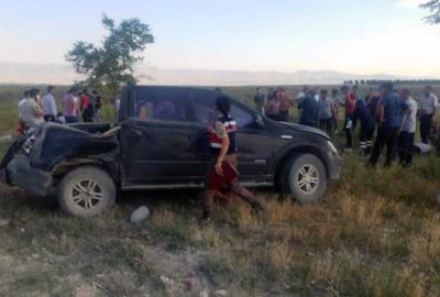 Tarım işçilerini taşıyan kamyonet devrildi: 2 ölü, 8 yaralı