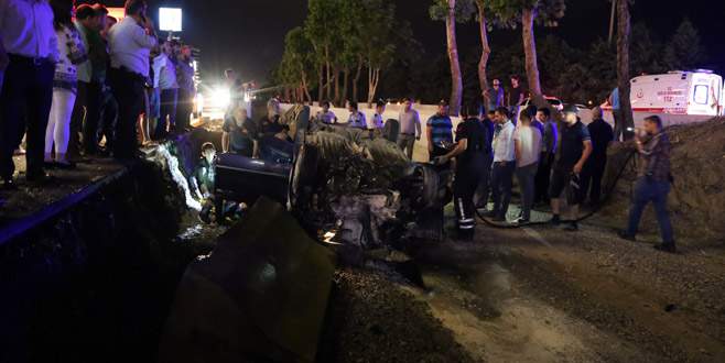 Bursa’da araç tramvay yoluna düştü: 2 ölü, 2 yaralı