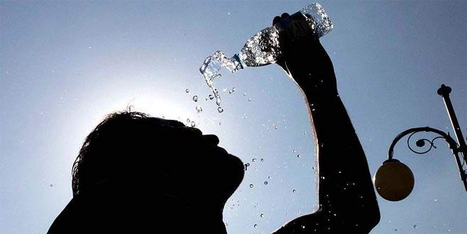 ‘Aşırı sıcaklar ‘deliryum’a neden olabilir’