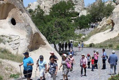 Turist rehberleri Kapadokya için kolları sıvadı