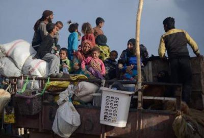 Terör örgütü PKK/PYD Rakka’da 120 bin sivili yerinden etti