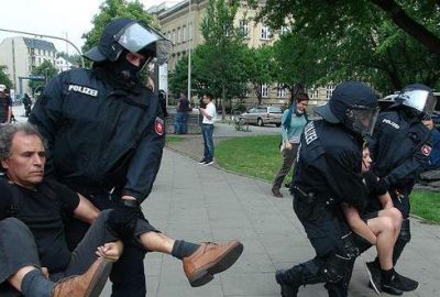 G20 Liderler Zirvesi protestoların eşliğinde sürüyor