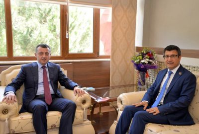 Vali Büyükakın ve Rektör Taş bir araya geldi