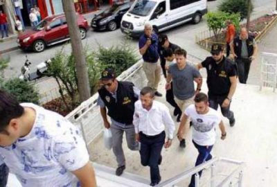 Vali adlarını kullanarak dolandırdılar