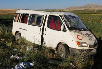 İşçi minibüsü devrildi: 17 yaralı